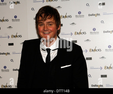 Keene cantante Tom Chaplin frequentando il Cancro Ricerca evento di beneficenza in Londra Foto Stock