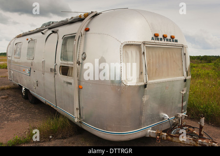 Airstream vintage trailer in zona rurale Foto Stock