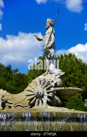 La fontana di Nettuno a Madrid, Spagna Foto Stock