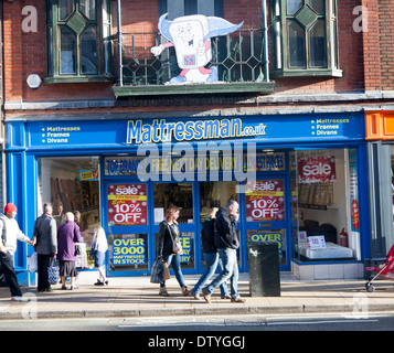 Mattressman il letto e il materasso shop, Upper Brook Street, Ipswich, Suffolk, Inghilterra Foto Stock