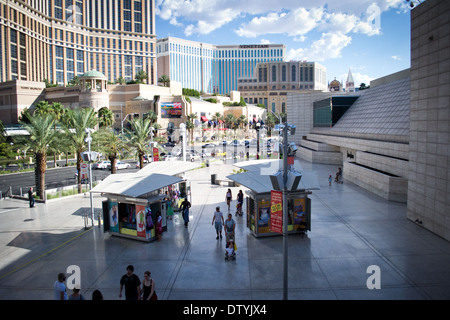 Las Vegas, Nevada, STATI UNITI D'AMERICA AGOSTO 12,2012:las vegas città sul tempo di giorno.Vista della famosa Strip. Foto Stock