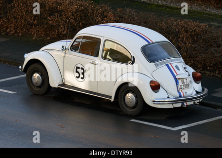 Vintage VW Beetle con 'Herbie', grafica Leichlingen, Germania. Foto Stock