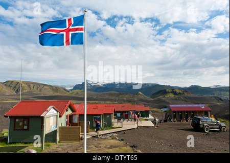 Islandese bandiera nazionale, Emstrur - Botnar rifugio al Laugavegur Hiking trail, Rangárþing ytra, Islanda e Scandinavia Foto Stock