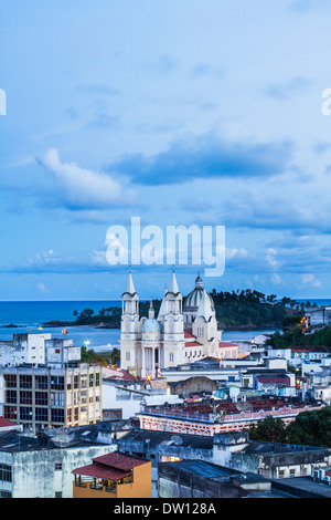 Vista della città di Ilheus dalla conquista del quartiere. Ilheus, Bahia, Brasile. Foto Stock