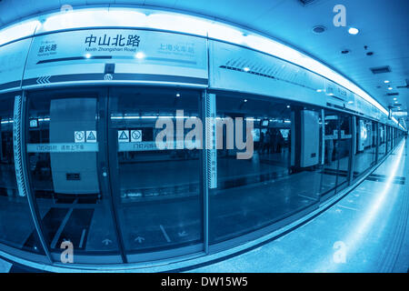 Shanghai stazione della metropolitana Foto Stock