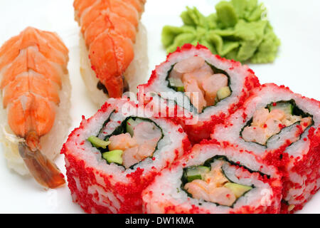 Rotoli e sushi close-up Foto Stock