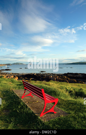 Il Firth of Clyde al tramonto dalla matita, Largs, costa dell'Ayrshire Foto Stock