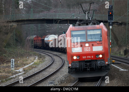 Le ferrovie tedesche treno merci, Leichlingen, Renania settentrionale-Vestfalia (Germania). Foto Stock