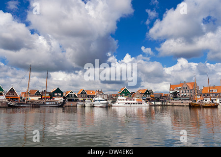Pescaturismo città Volendam nei Paesi Bassi Foto Stock