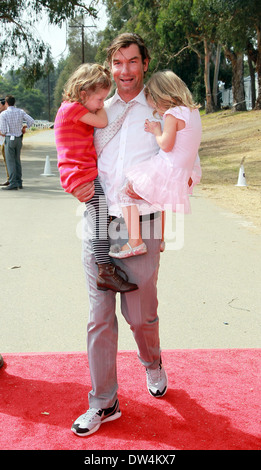 Jerry O'Connell, Charlie Tamara Tulip O'Connell, Dolly Rebecca Rose O'Connell terzo annuale di Veuve Clicquot Polo Classic - Fuori gli arrivi al Will Rogers State Historic Park Pacific Palisades, California - 06.10.12 Dove: Pacific Palissades, California, Onu Foto Stock