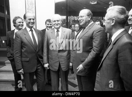 La visita del SED esperti economici Günther pranzo in 1986 con il governo e con i rappresentanti del mondo imprenditoriale, con Helmut Kohl, Martin Bangemann e Otto Wolff von Amerongen anche servito a preparare la visita di Erich Honecker |. Foto Stock