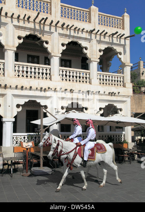 Il Qatar Doha, Souq Waqif, equitazione, Foto Stock