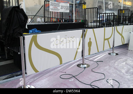 Hollywood, California, USA. Il 27 febbraio, 2014. Preperations per gli Academy Awards presso il teatro Dolby. Credito: Lisa O'Connor/ZUMAPRESS.com/Alamy Live News Foto Stock