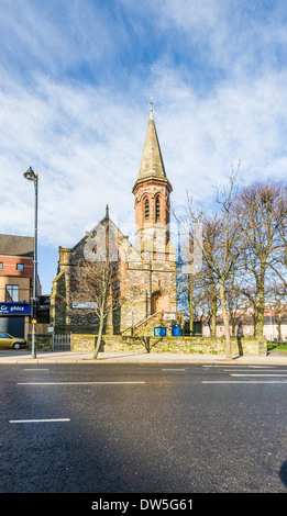 Università di strada Chiesa moravo era originariamente situato sulla riga di sabbia a Belfast nel 1871 e spostato alla sua posizione attuale in 188 Foto Stock