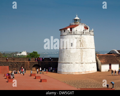 India, Goa, Panjim, fort Aguada, Forte Portoghese vecchio faro Foto Stock