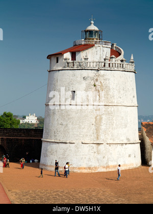 India, Goa, Panjim, fort Aguada, Forte Portoghese vecchio faro Foto Stock