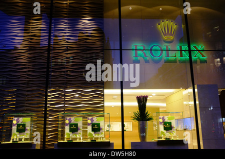 Rolex designer watch store in Nightsbridge, London, Regno Unito Foto Stock