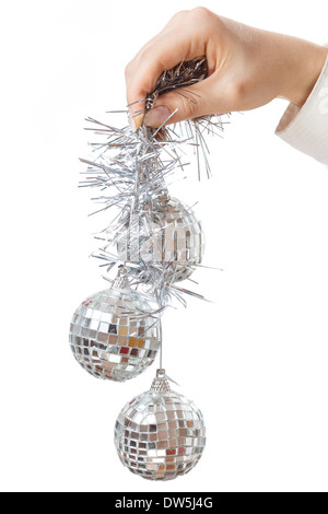 La decorazione di albero di natale con le palle, nastri e roba, isolati su sfondo bianco Foto Stock