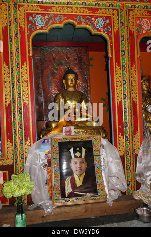 Interno del tempio d'oro in Dzong, Nepal. Foto Stock