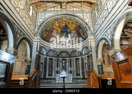 Firenze - vista interna della bella chiesa di Firenze Foto Stock