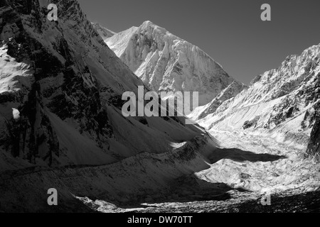 Il Manaslu Nord picco, Himalaya gamma, Nepal. Foto Stock