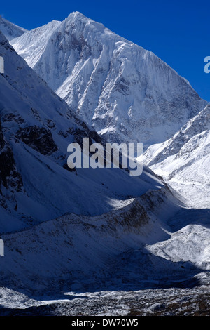 Il Manaslu Nord picco, Himalaya gamma, Nepal. Foto Stock