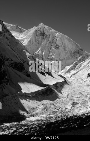 Il Manaslu Nord picco, Himalaya gamma, Nepal. Foto Stock