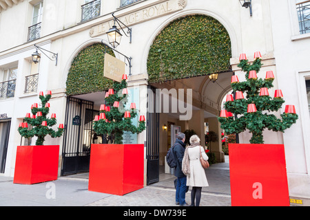 Le decorazioni di Natale nel villaggio Royal, Paris, Francia Foto Stock