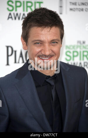 Attore Jeremy Renner assiste il film lo spirito indipendente Awards a Santa Monica Beach a Los Angeles, Stati Uniti d'America, 01 marzo 2014. Foto: Hubert Boesl/dpa - NESSUN SERVIZIO DI FILO Foto Stock