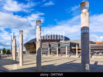 Il Wales Millennium Centre Cardiff Bay, Cardiff, South Glamorgan, Wales, Regno Unito Foto Stock