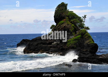 Isolotto off Alega costa, Pago Pago, Tutuila Island, Samoa americane Foto Stock
