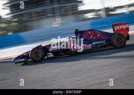 Sakhir, Bahrain. 2 Mar 2014. Quarto giorno di test ufficiali a Bahrain FORMULA ONE Grand Prix su Marzo 02, 2014 Credit: Ahmed Alfardan/NurPhoto/ZUMAPRESS.com/Alamy Live News Foto Stock