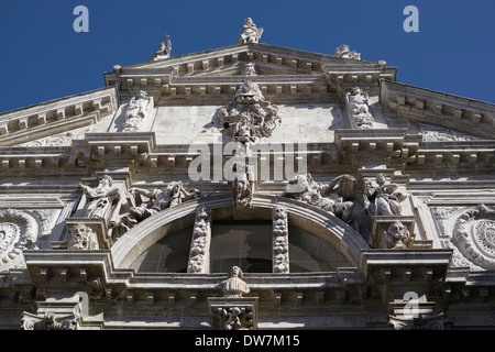 La facciata barocca della chiesa di San Moise (Chiesa di San Moisè), Venezia, Italia Foto Stock