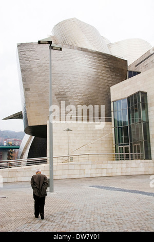 Guggenheim Museum costruito nel 1997 dall architetto canadese Frank Gehry Foto Stock