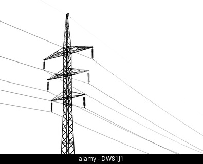 Linee elettriche ad alta tensione e traliccio metallico isolato su bianco Foto Stock