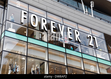 Questo negozio è chiuso in modo permanente. Negozio di abbigliamento Forever 21, Buchanan Street, Glasgow centro città, Scozia, Regno Unito, Europa. Foto Stock