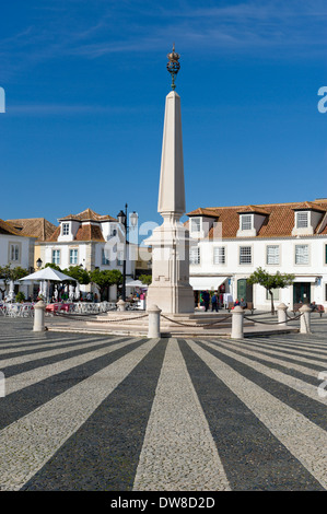 Il Portogallo, Algarve orientale, Vila Real de Santo Antonio, la piazza centrale, la Praca do Marques Pombal Foto Stock