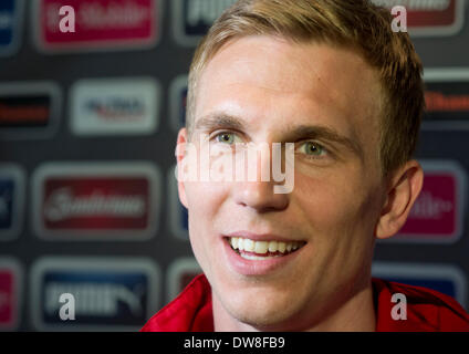 Praga, Repubblica Ceca. 3 Mar, 2014. parla ai media durante la Czech National Soccer team conferenza stampa prima della partita amichevole Repubblica Ceca vs. Norvegia, a Praga Repubblica Ceca, lunedì, 3 marzo 2014. © Vit Simanek/CTK foto/Alamy Live News Foto Stock