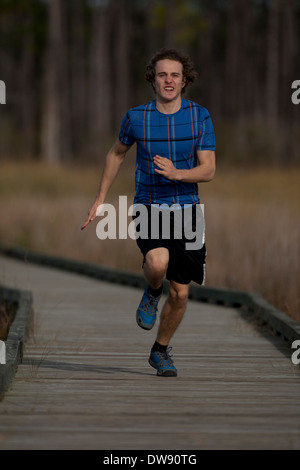 Ragazzo in esecuzione, Louisiana, 16 anni Foto Stock