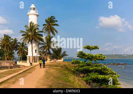 Lighthouse vicino la città di Galle, Fort Galle, Pettigalawatta Regione, Provincia Meridionale, Sri Lanka Foto Stock