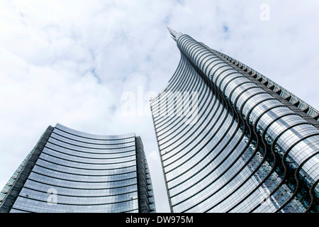 Torre di UniCredit, sede centrale della banca italiana UniCredit, Milano, Lombardia, Italia Foto Stock