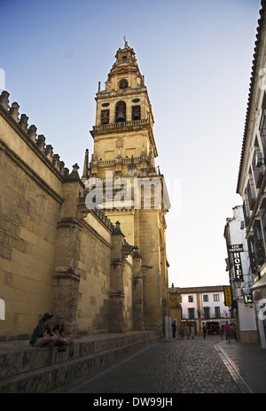 Il campanile e il minareto, la moschea di Cordova Foto Stock