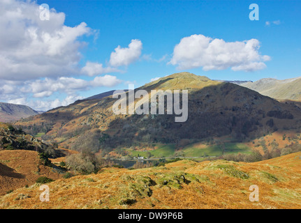 Nab cicatrice e Rydal acqua, visto dal Loughrigg Fell, Parco Nazionale del Distretto dei Laghi, Cumbria, England Regno Unito Foto Stock