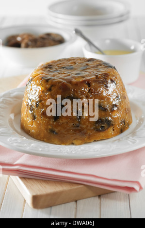 Figgy pudding. Secchi tradizionali dessert di frutta. Il cibo del Regno Unito Foto Stock