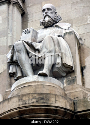 Statua di autore Miguel de Cervantes di Madrid in Spagna Foto Stock