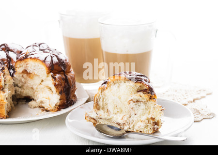 Twisted fancy pane con frutta secca anc cioccolato Foto Stock