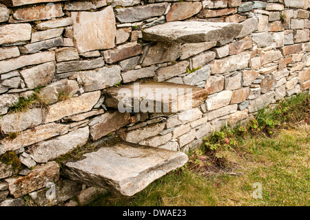 Gradini in pietra in stonewall Foto Stock