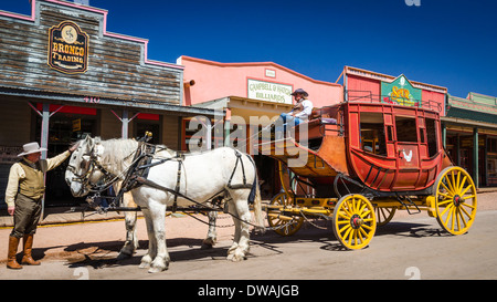 Cavallo e diligenza, un oggetto contrassegnato per la rimozione definitiva, Arizona USA Foto Stock