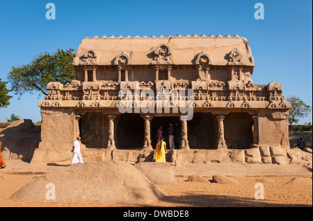 India Tamil Nadu Mamallapuram Mahabalipuram mandapas Kanchipuram sud Panch meridionale cinque Rathas VII secolo Bhima Ratha Foto Stock