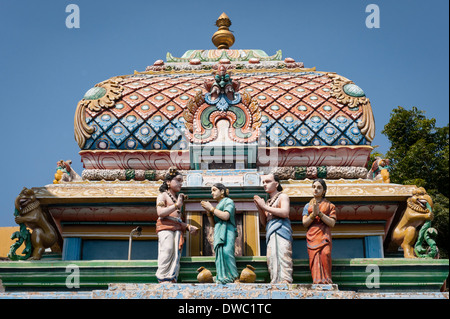 L' India , il Tamil Nadu , Kanchipuram Sri Ekambaranathar Tempio Ekambareswarar templi indù Shiva 6 sesto secolo figure di dettaglio del tetto Foto Stock